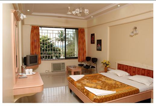 Hotel Sai International Peth  Екстер'єр фото
